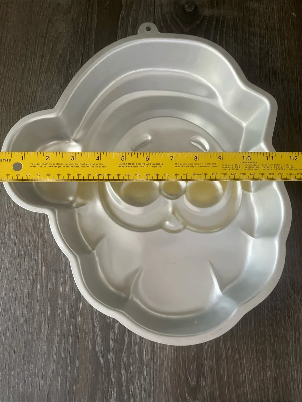Wilton Santa Face Cake Pan - Silver